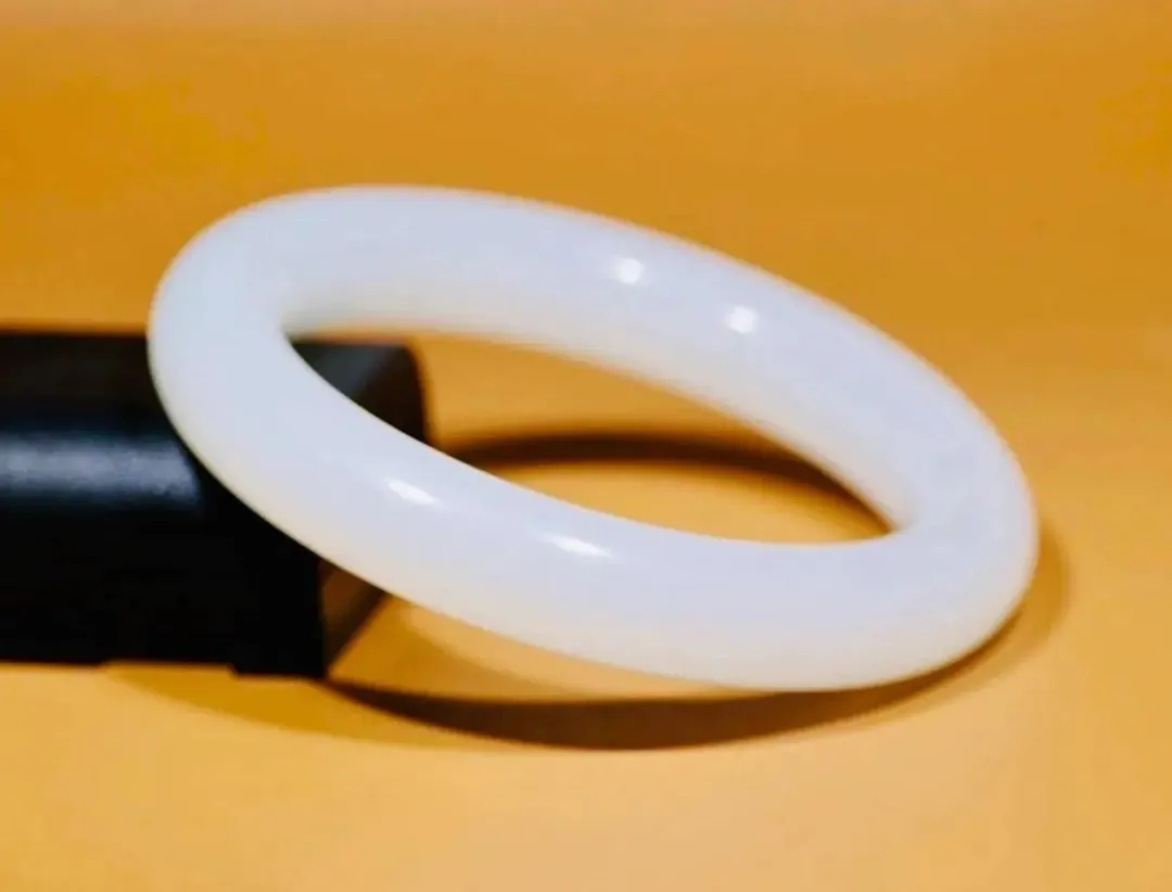 玩不了白度的和田玉！白玉应该怎么买？